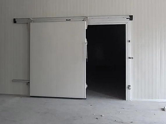 Freezer Cold Storage with Sliding Door