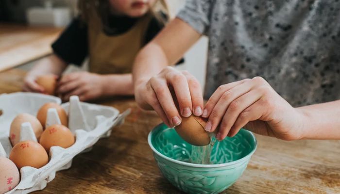 Safely Handling Eggs